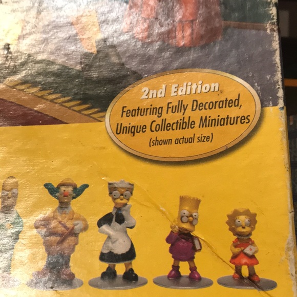 Simpsons Clue 2nd Addition Board Game - Picture 3 of 13